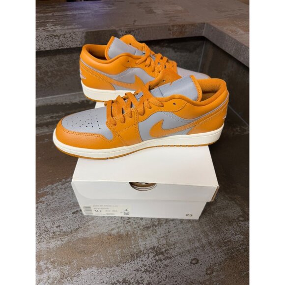 Women's Air Jordan 1 Low Cement Grey Chutney Size 10- DC0774-020 - Picture 5 of 9